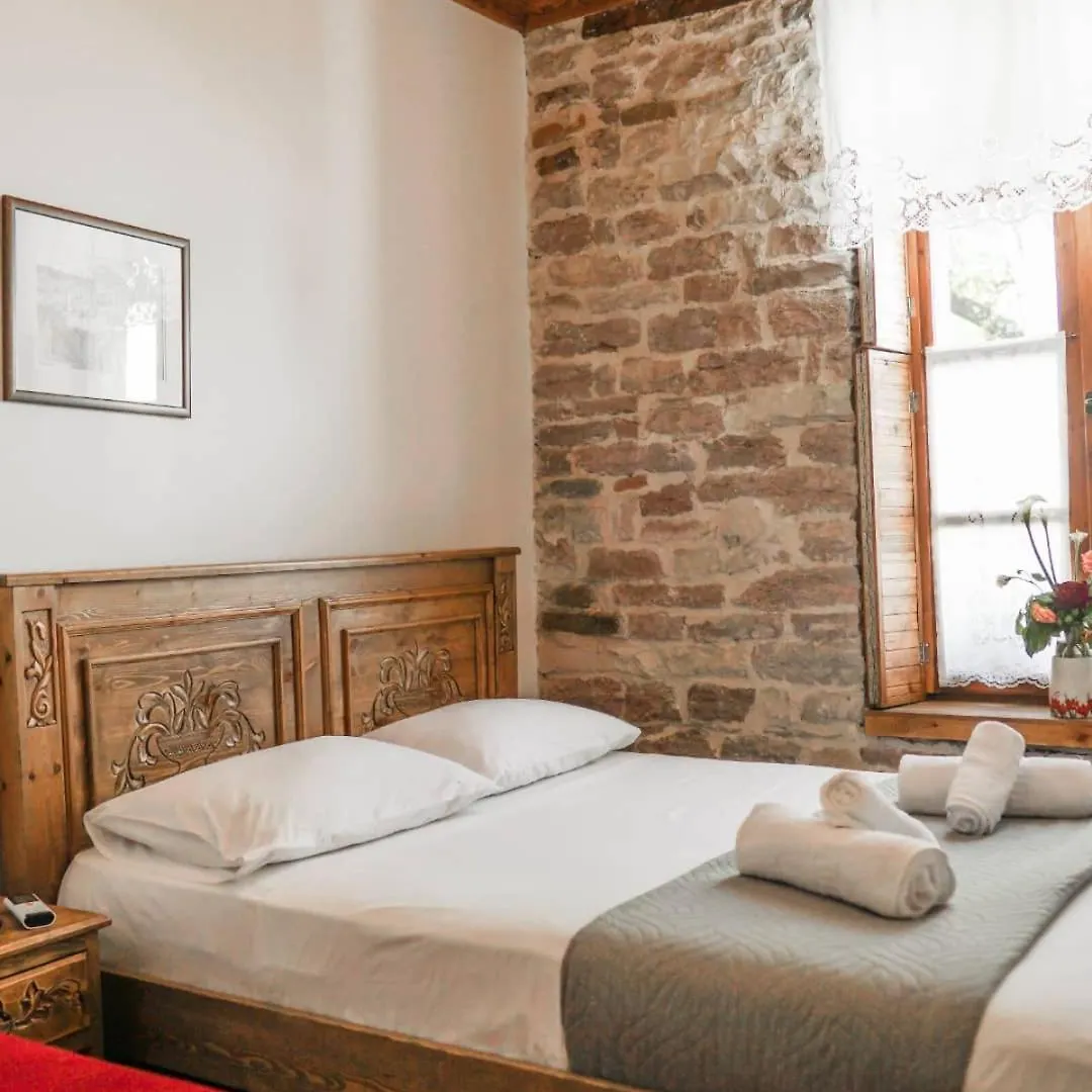 4 Rooms 1940 Gjirokaster