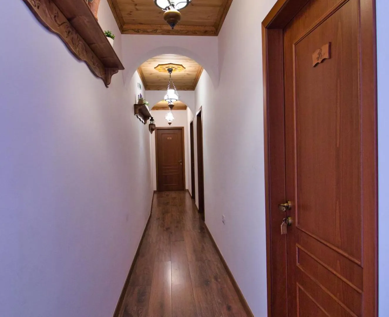 Hotel 4 Rooms 1940 Gjirokaster