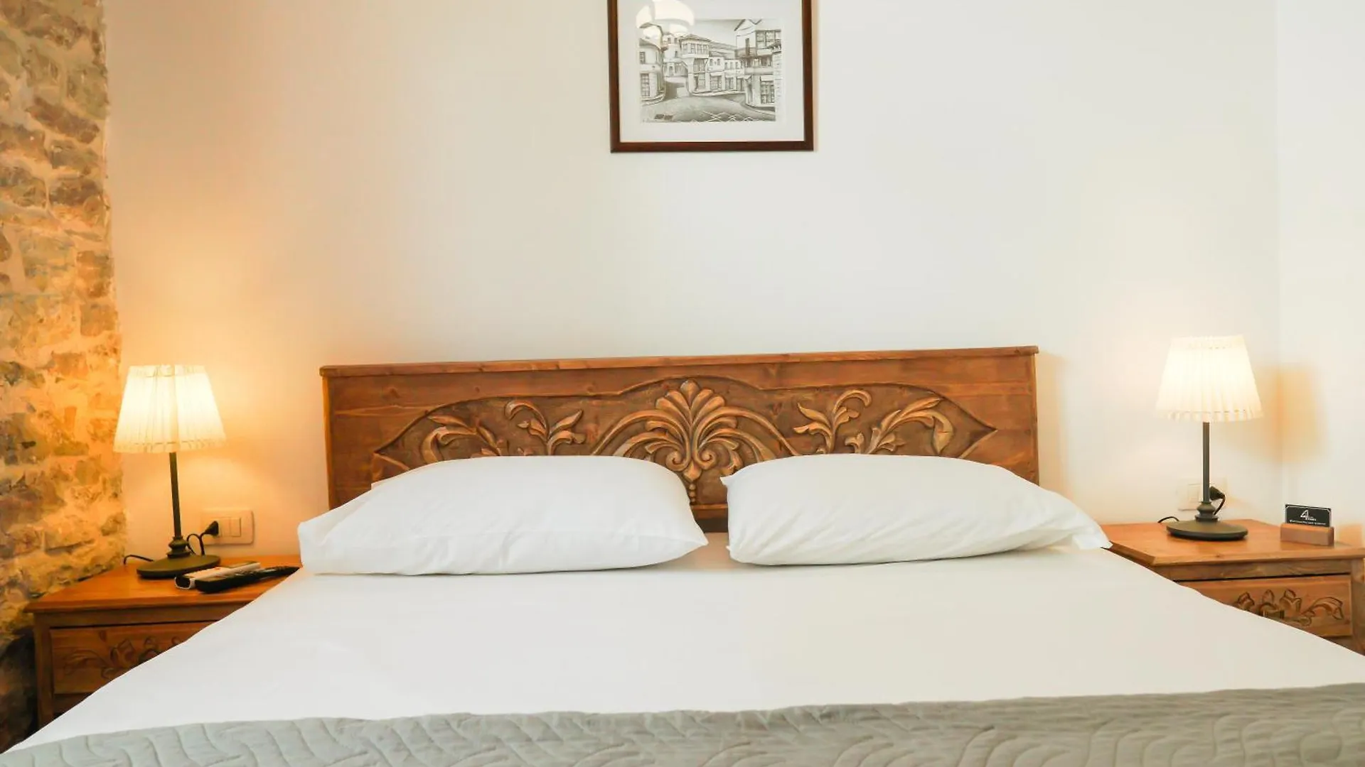 4 Rooms 1940 Gjirokaster 3*,  Albania