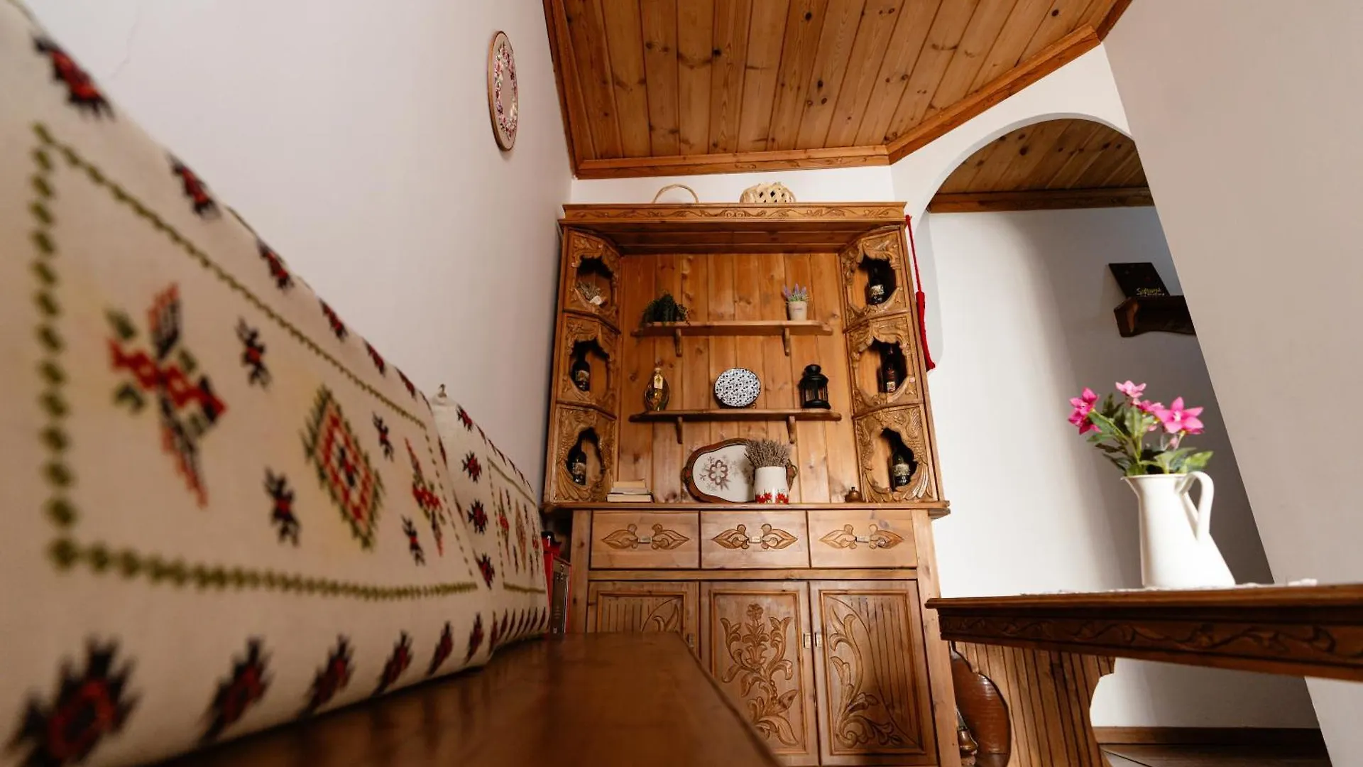 4 Rooms 1940 location